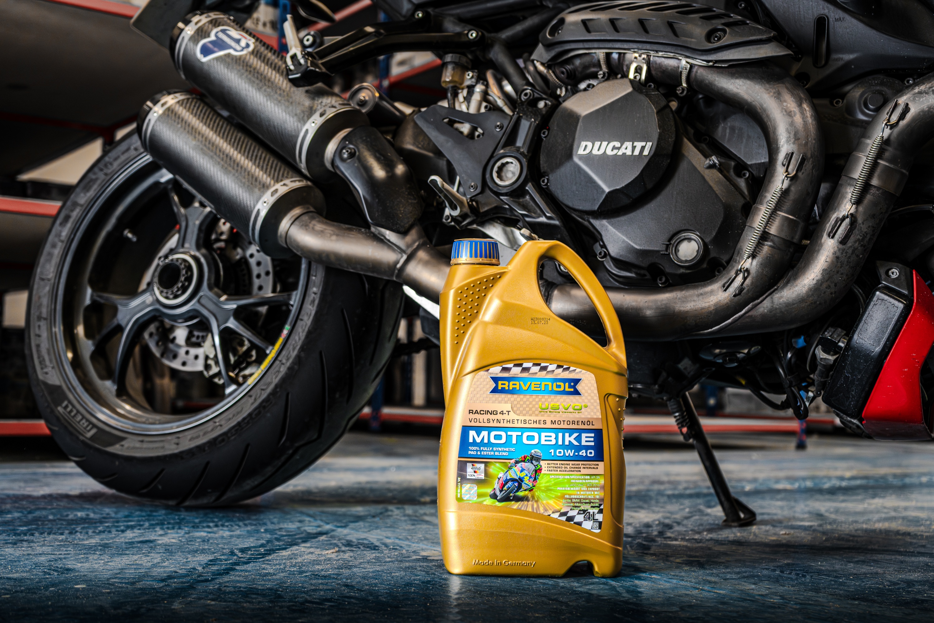 How to Choose the Correct Oil for your Motorbike
